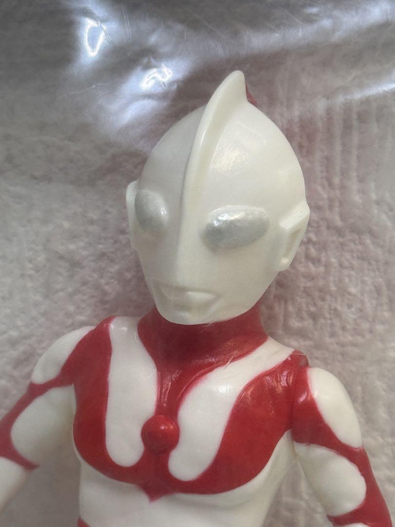 ウルトラマン　白蓄光　MAX TOY　マックストイ　ミニソフビ怪獣倉庫 ウルトラマン 白蓄光 MAX TOY マックストイ ミニソフビ怪獣倉庫
