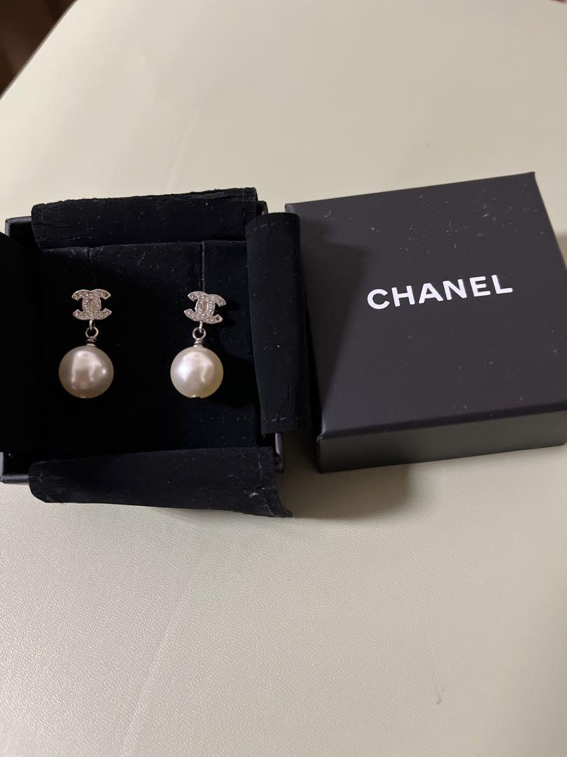 CHANEL☆パール付きピアス☆