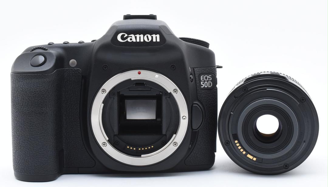 ほぼ未使用 Canon EOS 50D 757ショット キャノン #8425