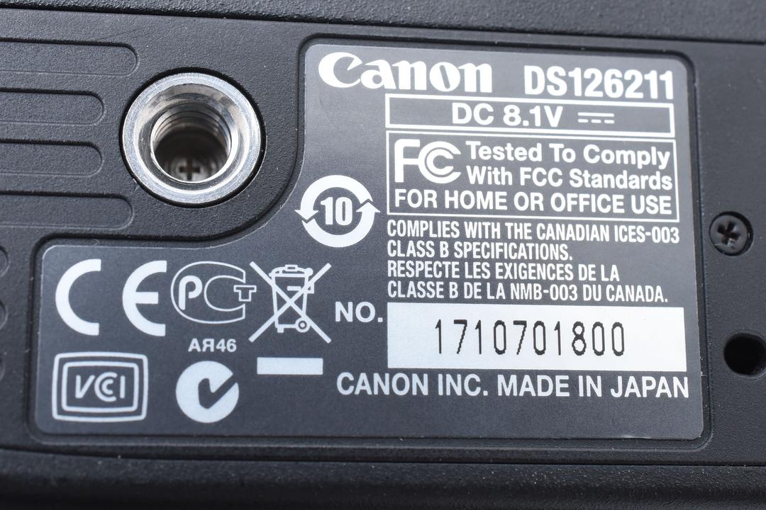 ほぼ未使用 Canon EOS 50D 757ショット キャノン #8425