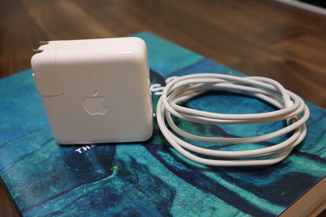 MacBook Pro (8コアGPU,13inch,m1,2020)
