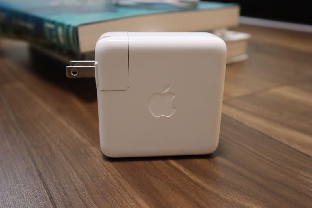 MacBook Pro (8コアGPU,13inch,m1,2020)