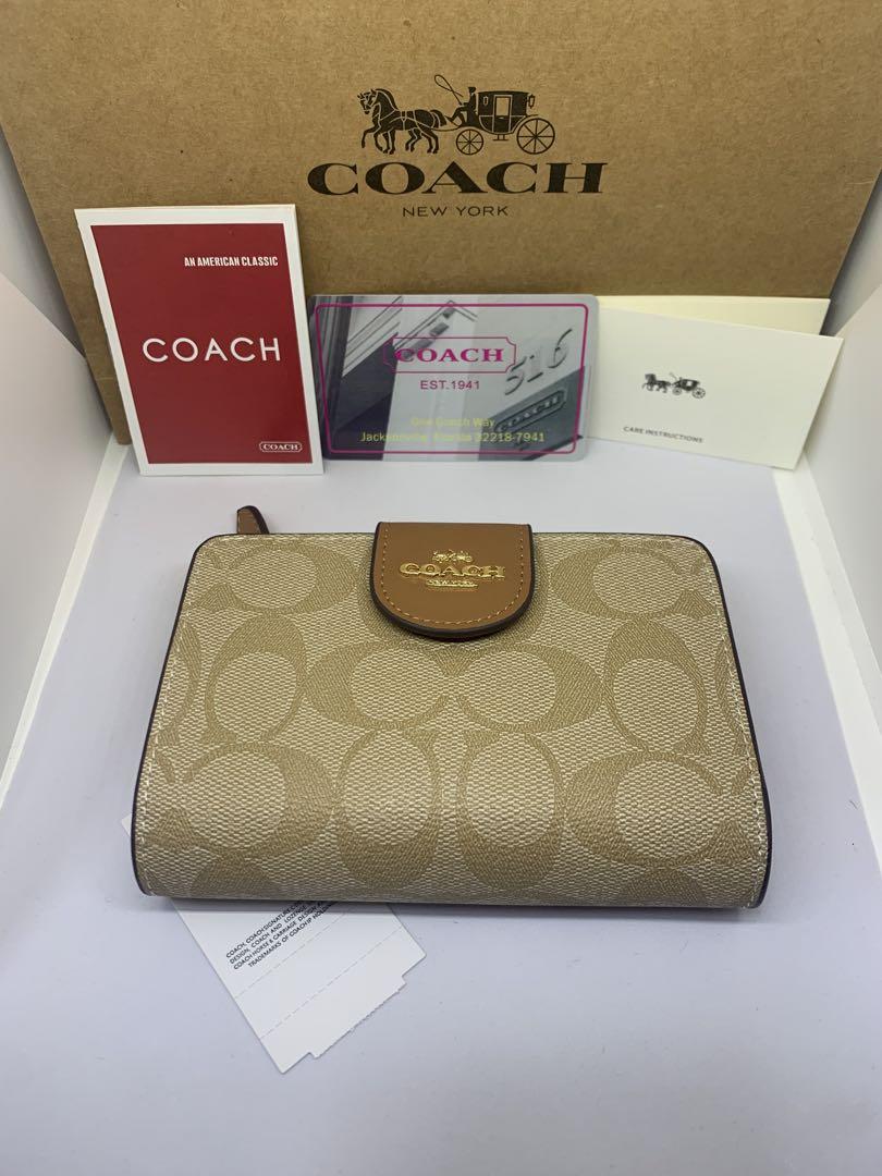 COACH　コーチ　C0082　二つ折り財布　ライトカーキ×ライトサドル