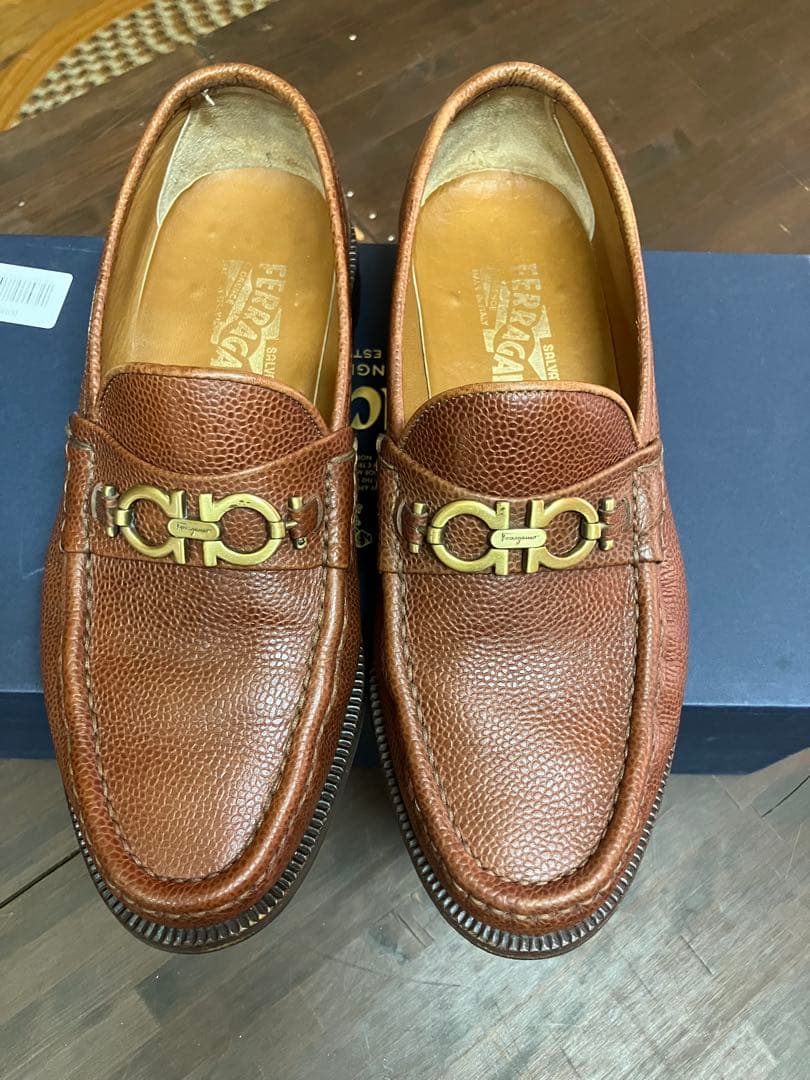 美品 6EE サルヴァトーレ・フェラガモ ローファー シボ革　コマンドソール