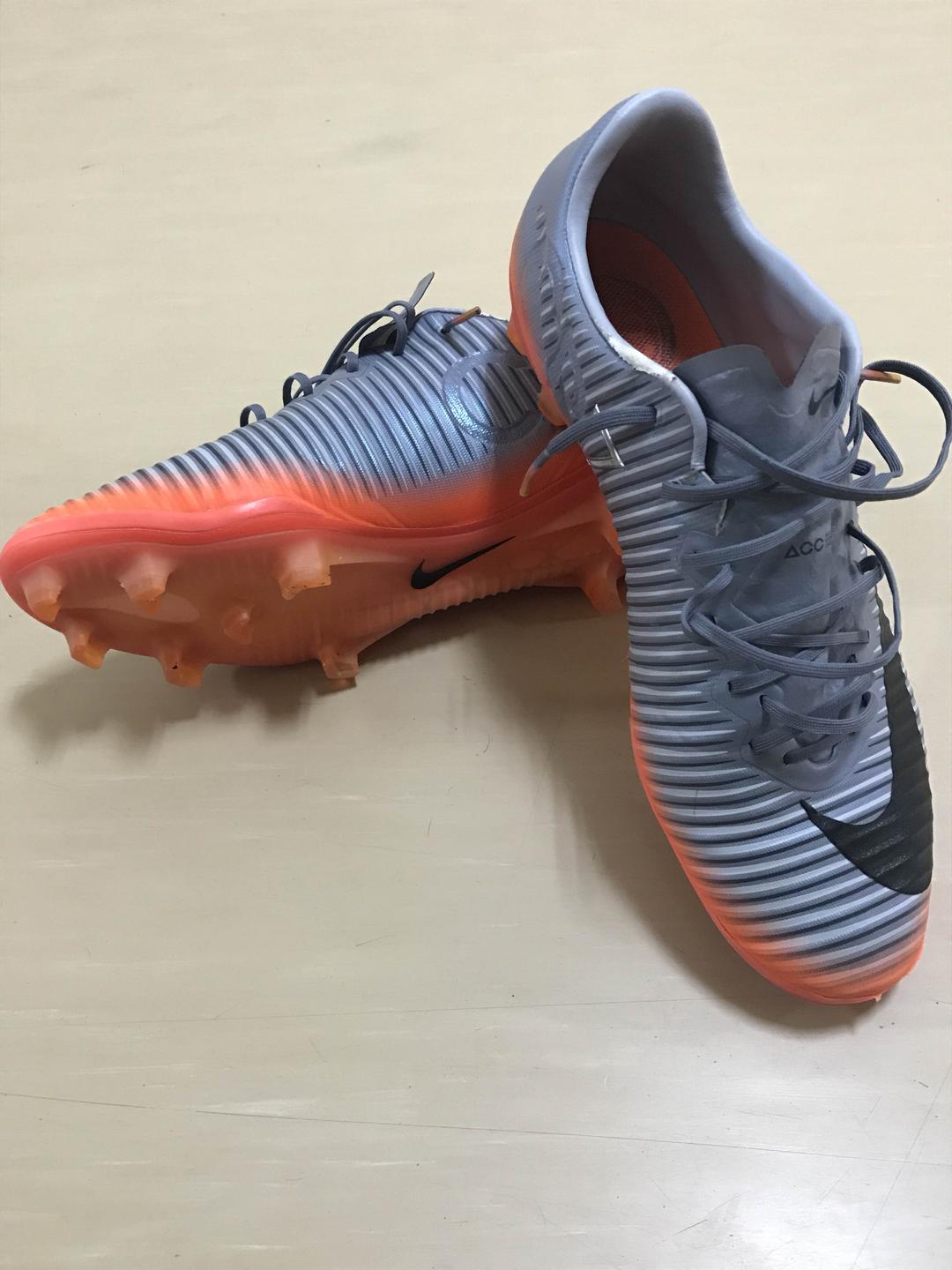 メルカリ サッカースパイクナイキマーキュリアルfg サッカー フットサル 11 000 中古や未使用のフリマ メルカリ サッカースパイクナイキマーキュリアルfg サッカー フットサル 11 000 中古や未使用のフリマ