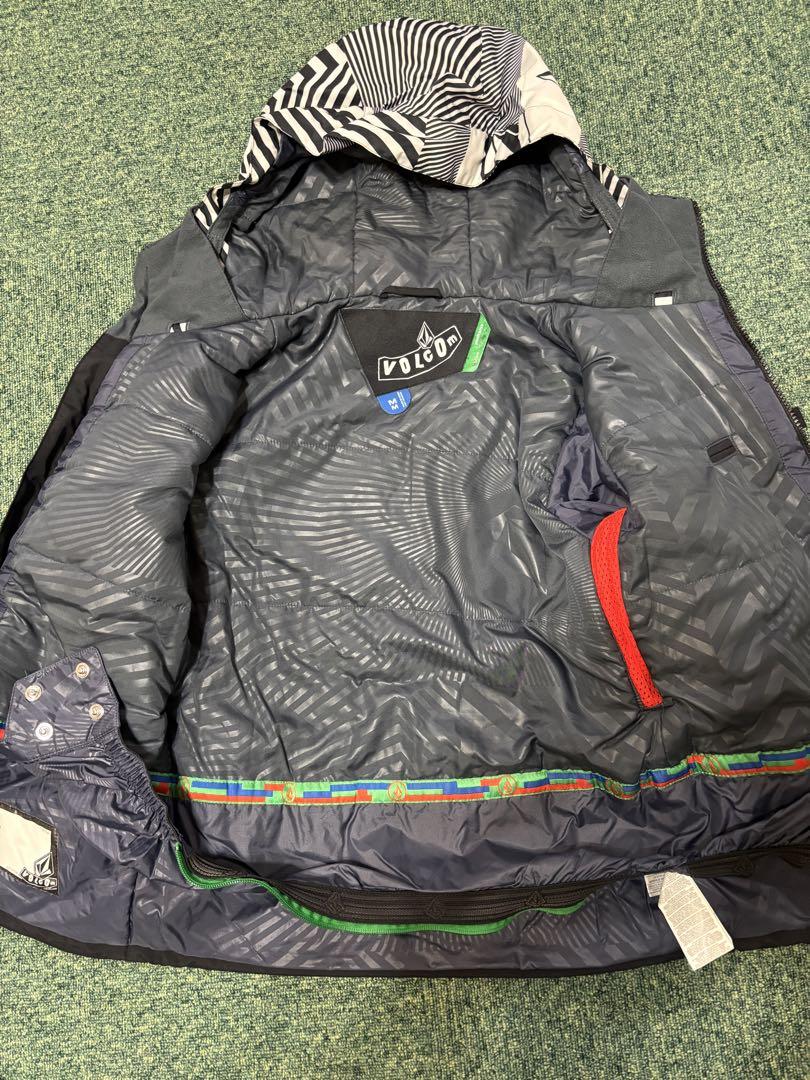 VOLCOM ボルコム　キッズ スノーボードウェア　上下SET