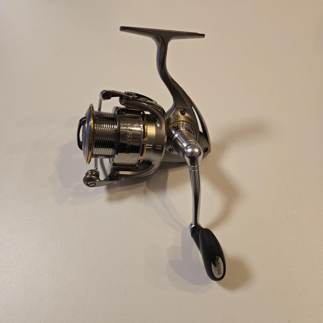 ダイワ イグジスト 2508R スピニングリール ダイワ イグジスト 2508R スピニングリール