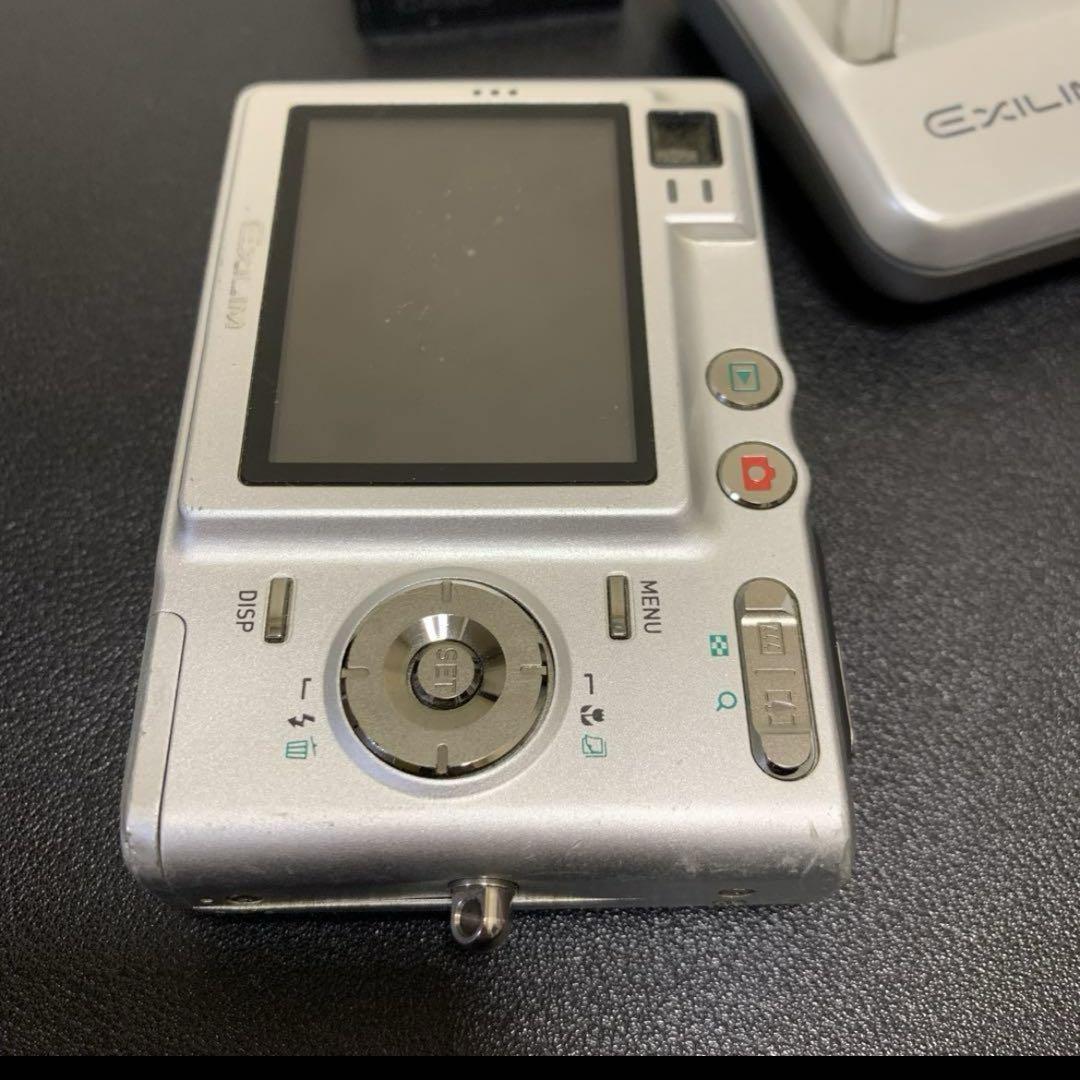 カシオ　CASIO　EXILIM EX-Z30 動作確認済み CASIO カシオ EXILIM EX-Z30 ⭐︎動作確認済み⭐︎ - メルカリ