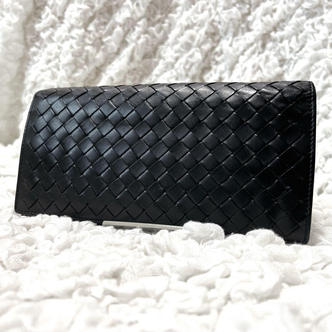 未使用級✨BOTTEGA VENETA イントレチャート 二つ折り 長財布 黒 BOTTEGA VENETA 黒 レザー イントレチャート 二つ折り長財布 美