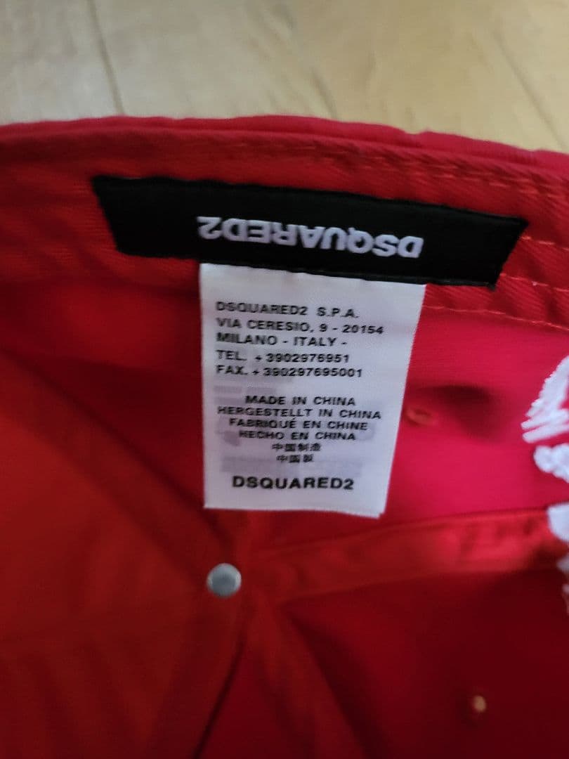 DSQUARED2 レッド キャップ DSQUARED2 レッド キャップ