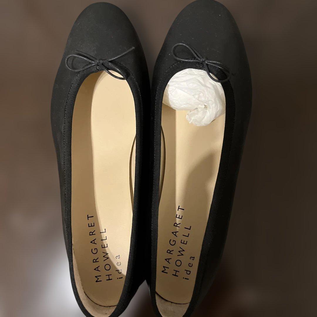 大人気新品  MARGARET HOWELL メルカリ - 25.5cm ブラックバレエシューズ バレエ