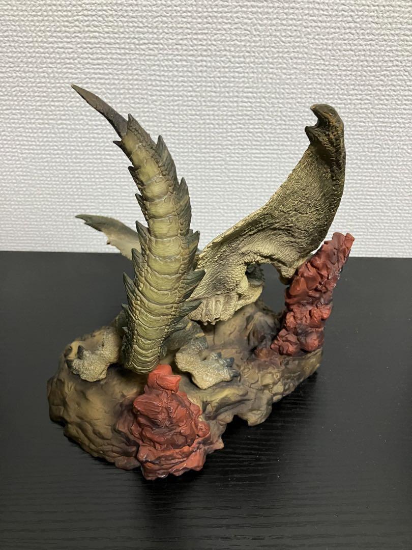 ティガレックス亜種　CFBクリエイターズモデル　モンスターハンター