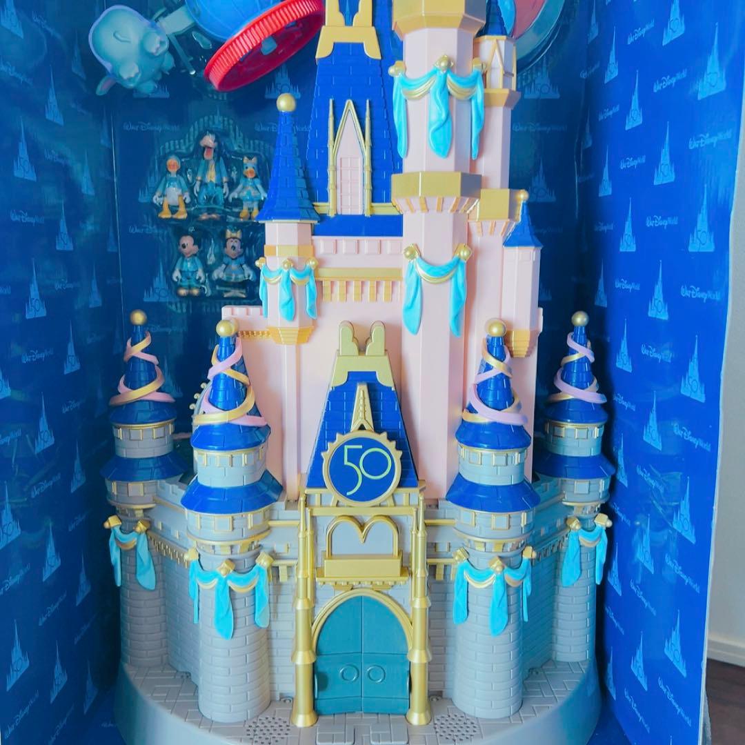 wdw 50周年　プレイセット　ディズニー　シンデレラ城　おもちゃ　フィギュア
