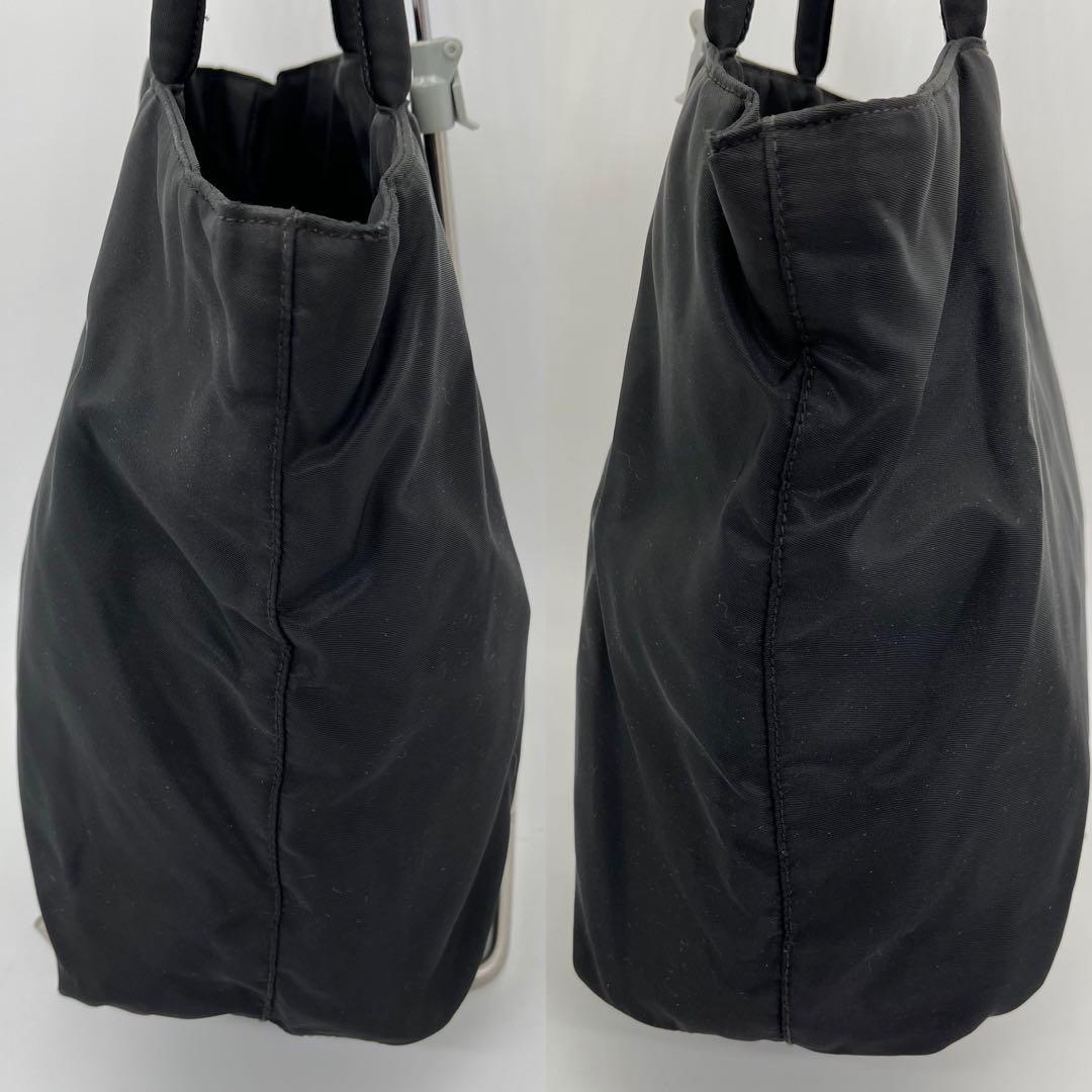 【美品】プラダ ハンドバッグ トート 手提げ トライアングルロゴ 黒 ナイロン