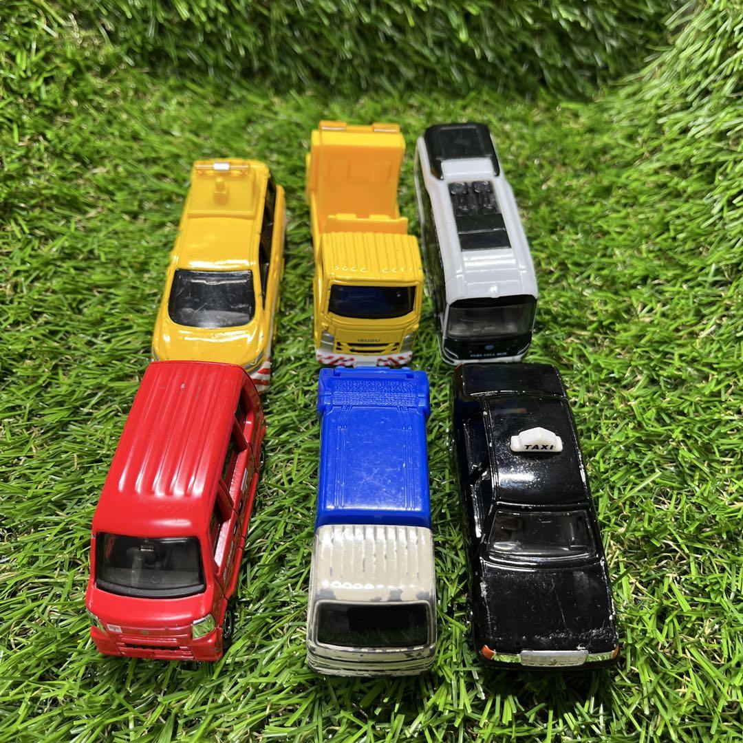 トミカ　大量　まとめ売り　働く車　セット Amazon.com: Tomica Gift Construction Vehicles Set #4 (Japan