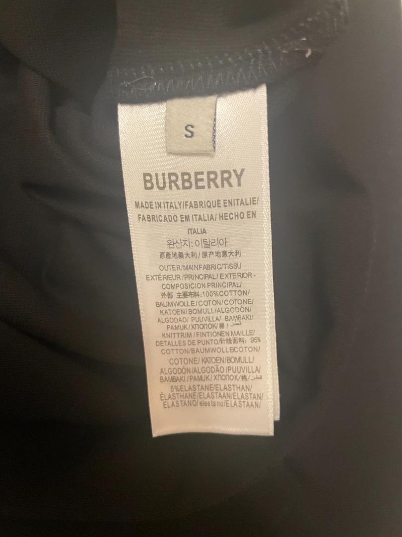ロゴTシャツ