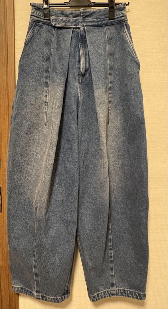 デニムパンツ