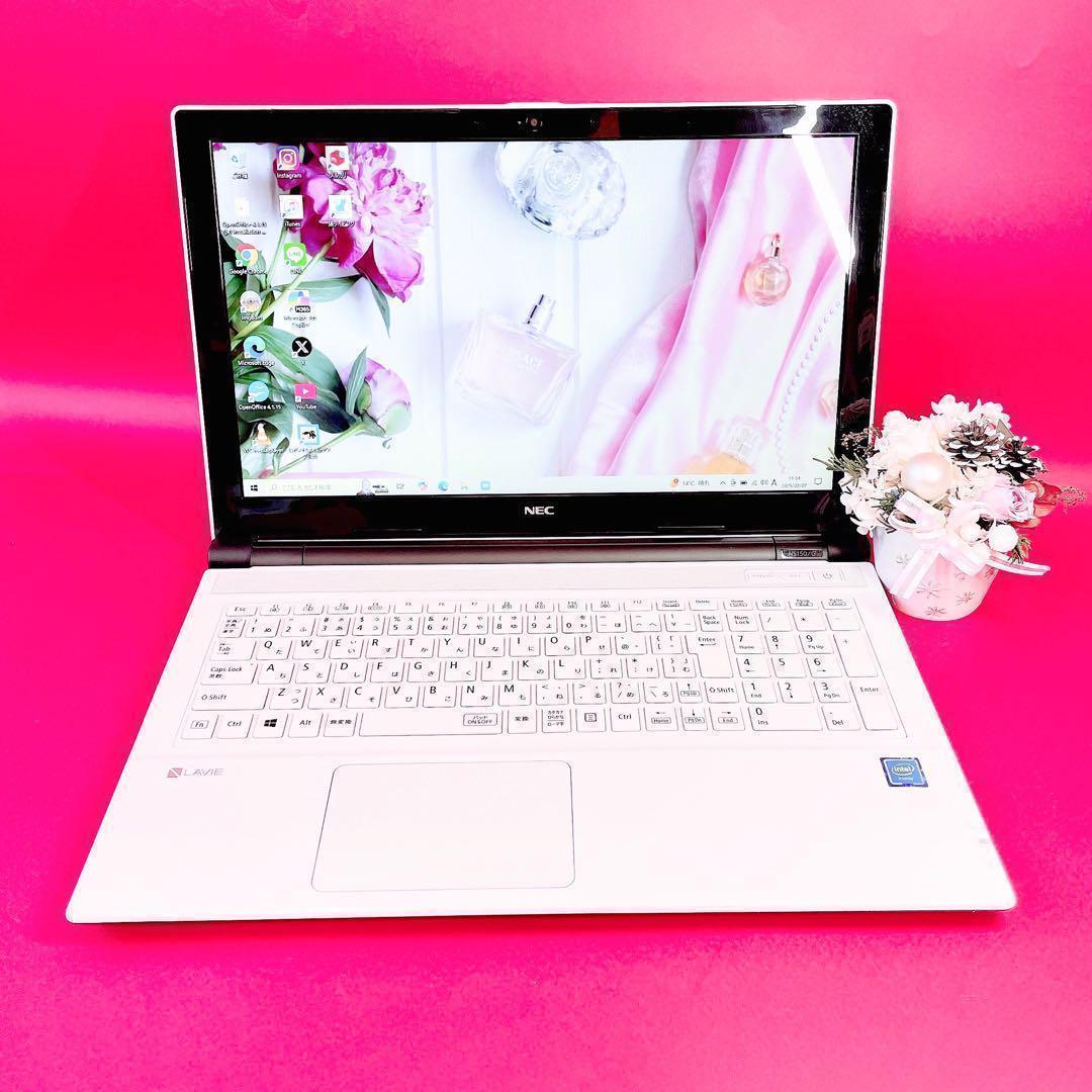 売り切れ続出‼️薄型ノートパソコン✨️おしゃれホワイト✨️大容量1TBカメラ付き事務