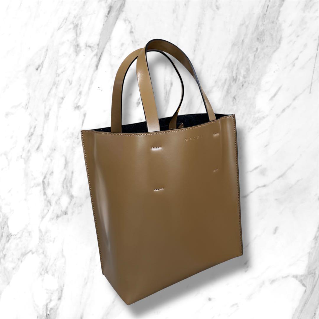 新品未使用　MARNI Museo トートバッグ　ハンドバッグ　ムゼオ