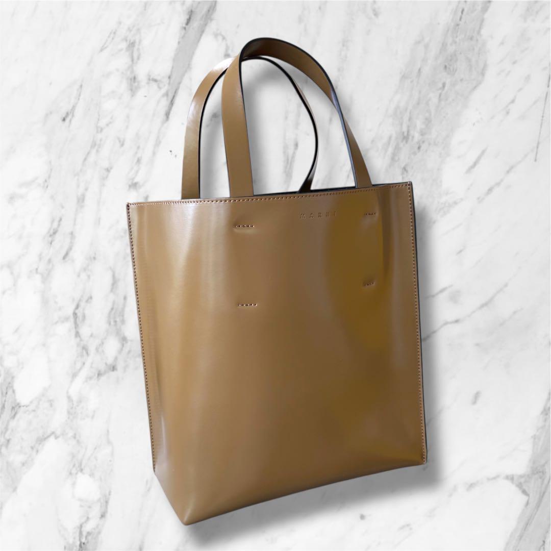新品未使用　MARNI Museo トートバッグ　ハンドバッグ　ムゼオ