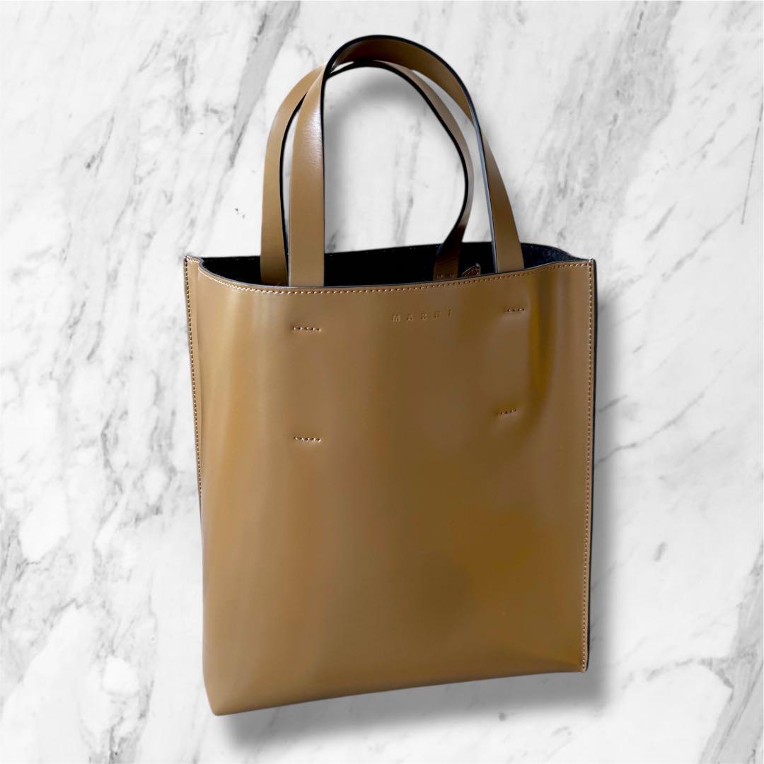 新品未使用　MARNI Museo トートバッグ　ハンドバッグ　ムゼオ