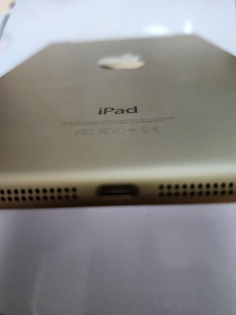 Apple iPadmini3 ゴールド 本体
