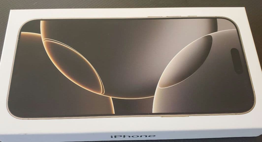 Apple iphone16promax ナチュラルチタニウム 512G 超美品