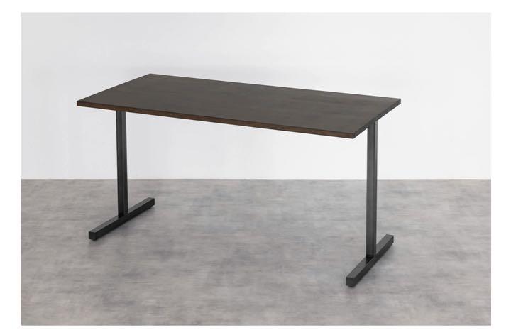 PREDUCTS  DESK - FOREST / Steel Straight