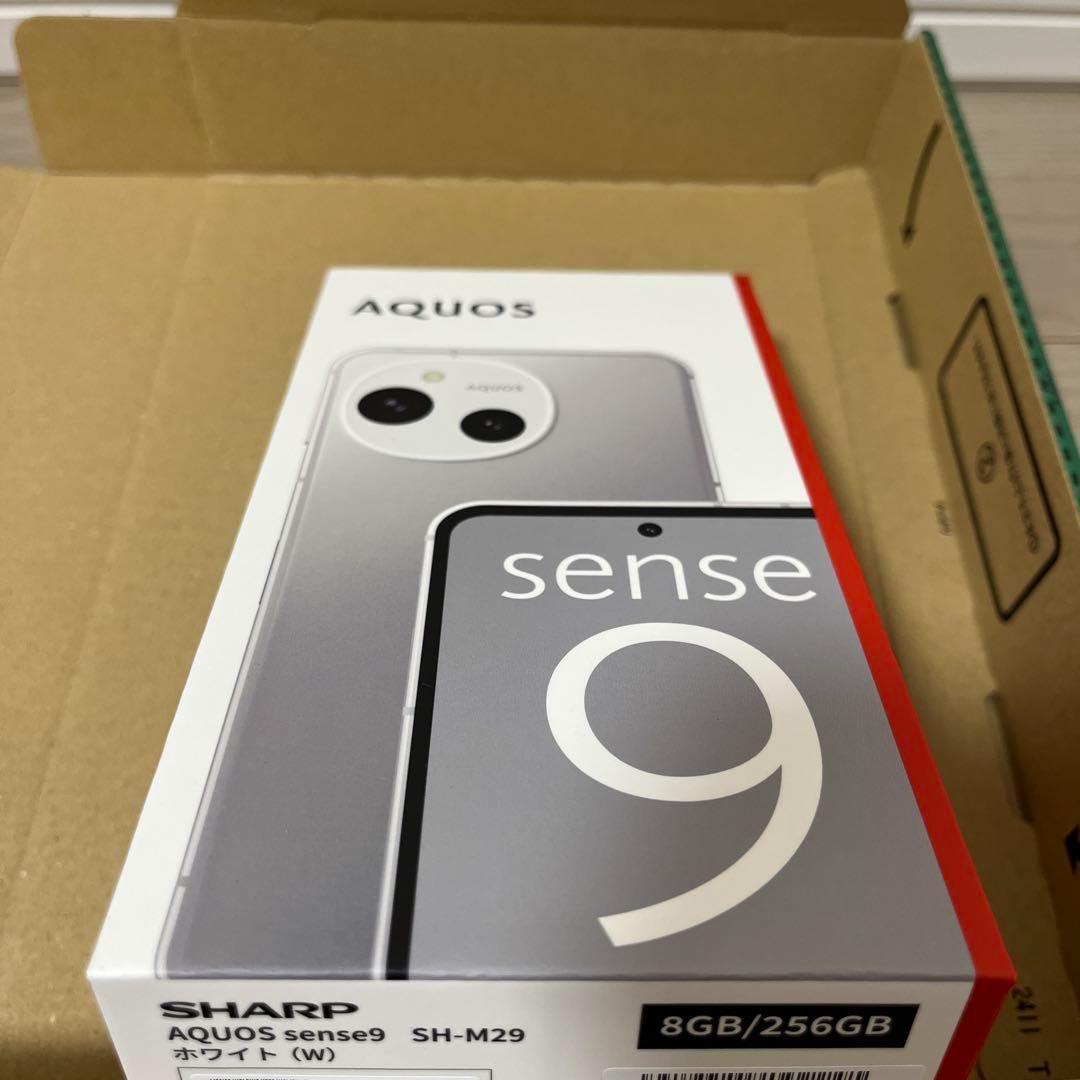 シャープAQUOS sense9 ホワイト 8GB/256GB SIMフリー