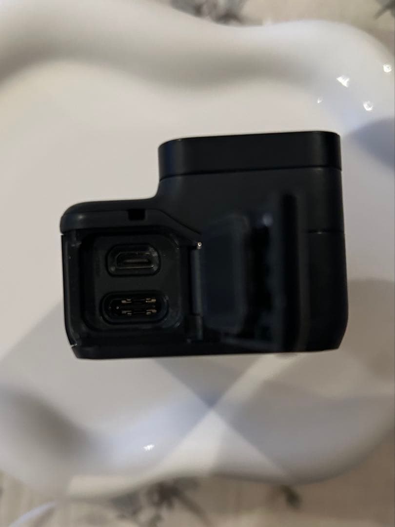 GoPro7 本体 純正バッテリー 充電器 保護シール付き ブラック GoPro7 本体 純正バッテリー 充電器 保護シール付き ブラック