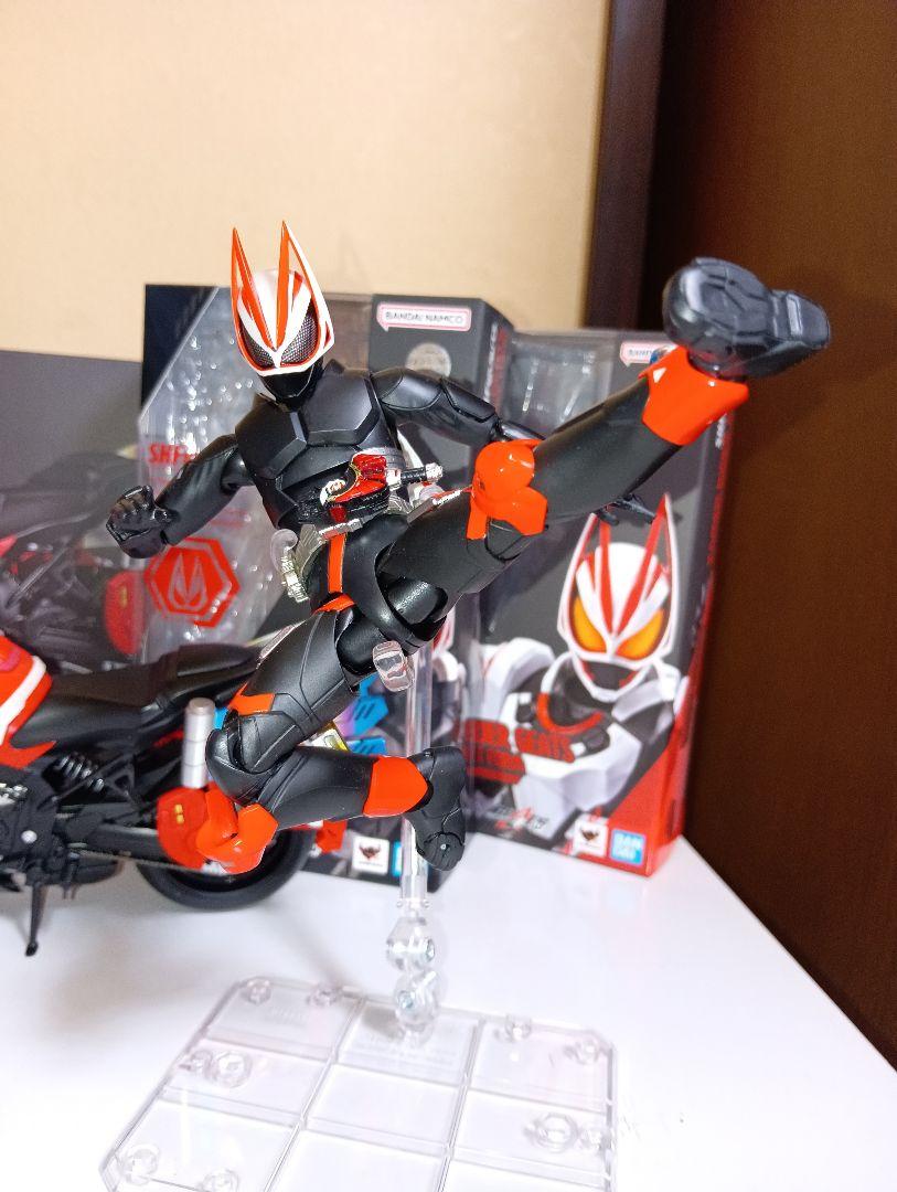 SHFiguarts 仮面ライダーギーツ3点セット　開封品