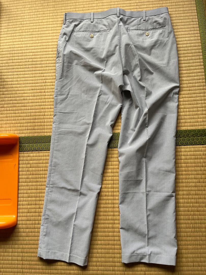 ユニクロ　メンズウェア パンツ ライトグレー ストライプ　ウエスト91cm
