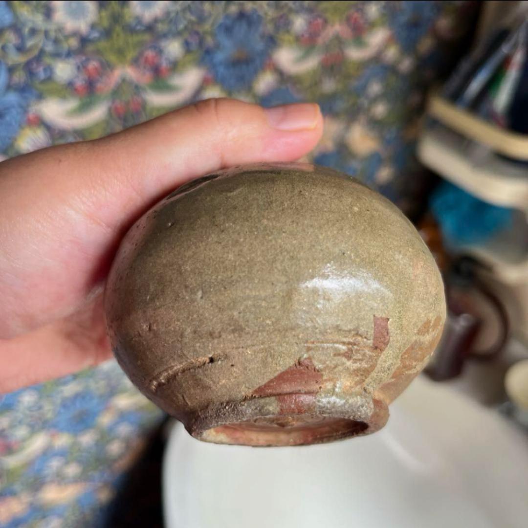 小型グレー陶器ボウル