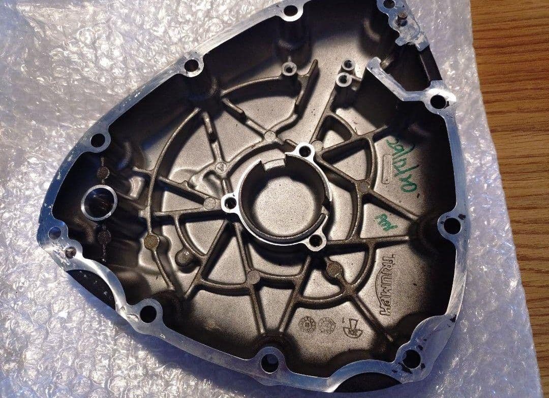 TRIUMPH エンジンカバーセット ブラック