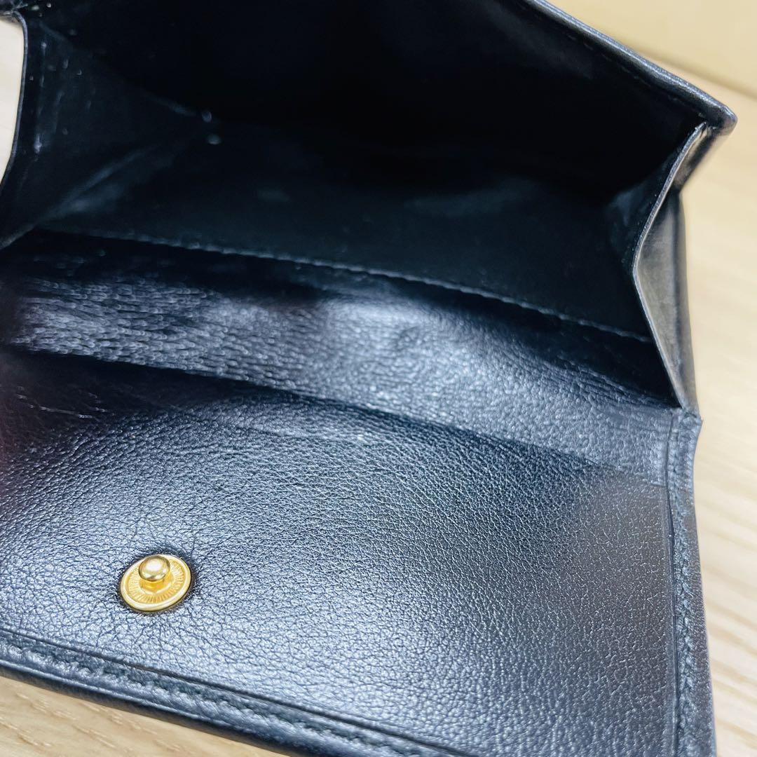 品良く着こなすため GUCCI ブラック キャンバス バンブー黒 GG 二つ折り財布 グッチ 小物