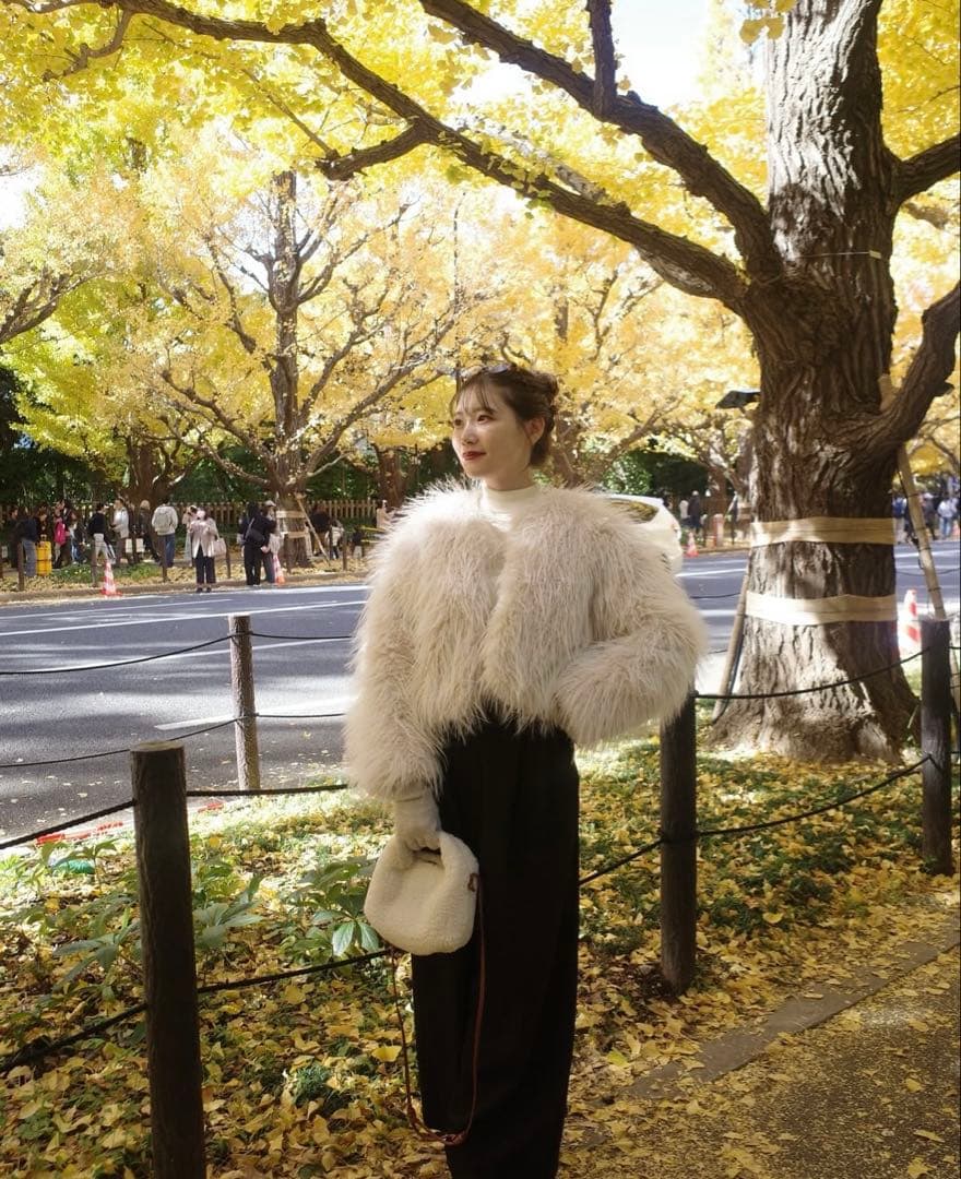 acka. ボリュームファーコートS Acka