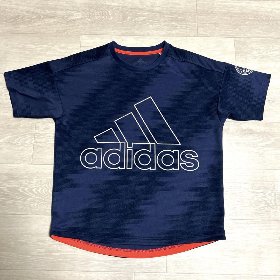 匿名配送 美品 adidas Tシャツ 150 ネイビー 画像1