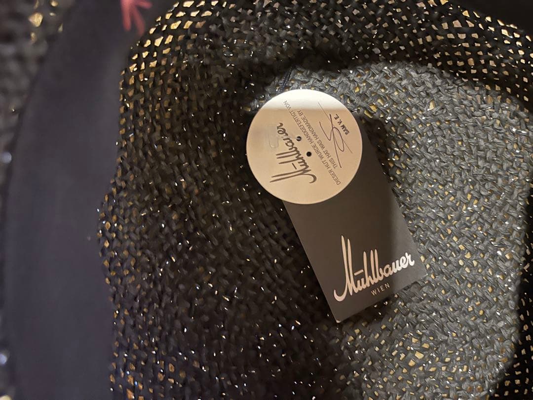 黒ラメベレー帽