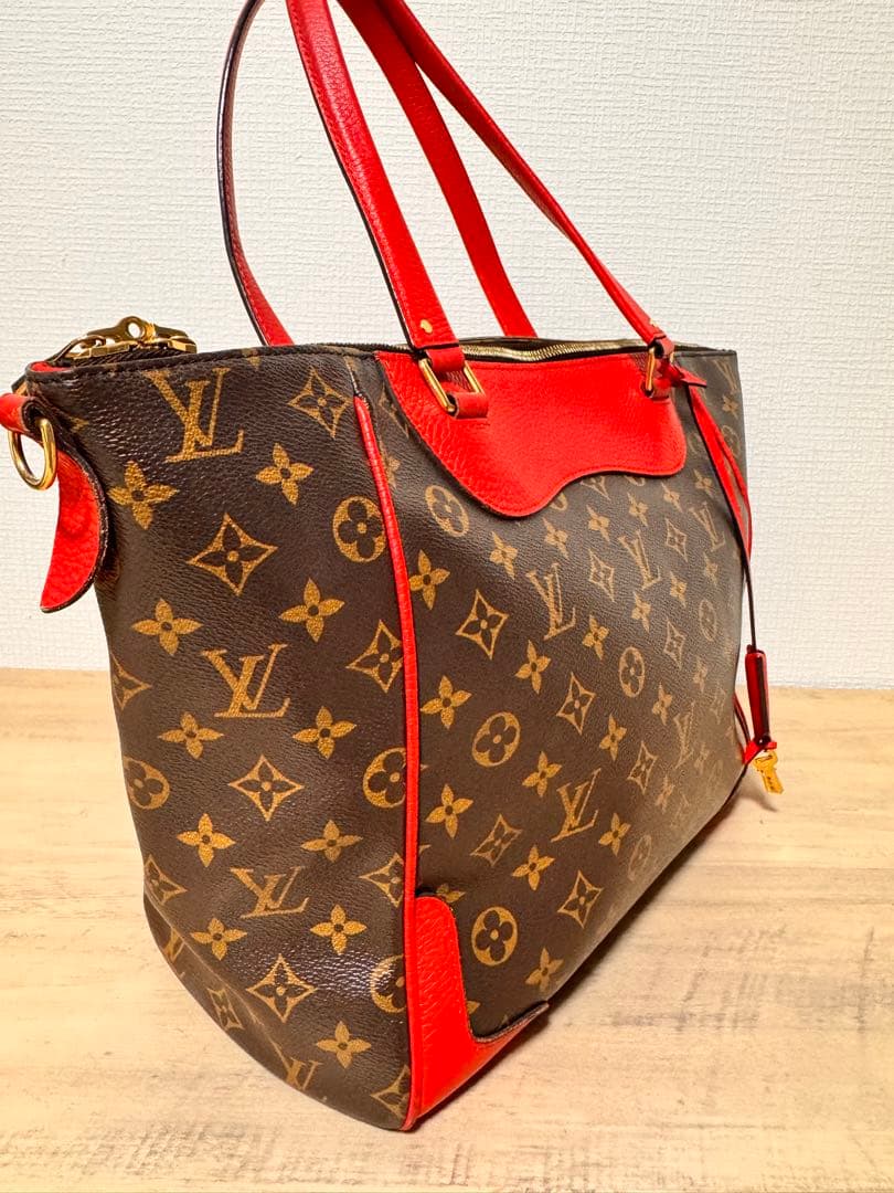VUITTON