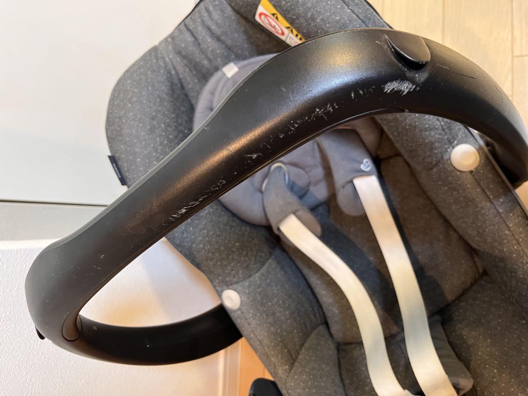 マキシコシ•ペブル　Maxi-Cosi pebble チャイルドシート グレー