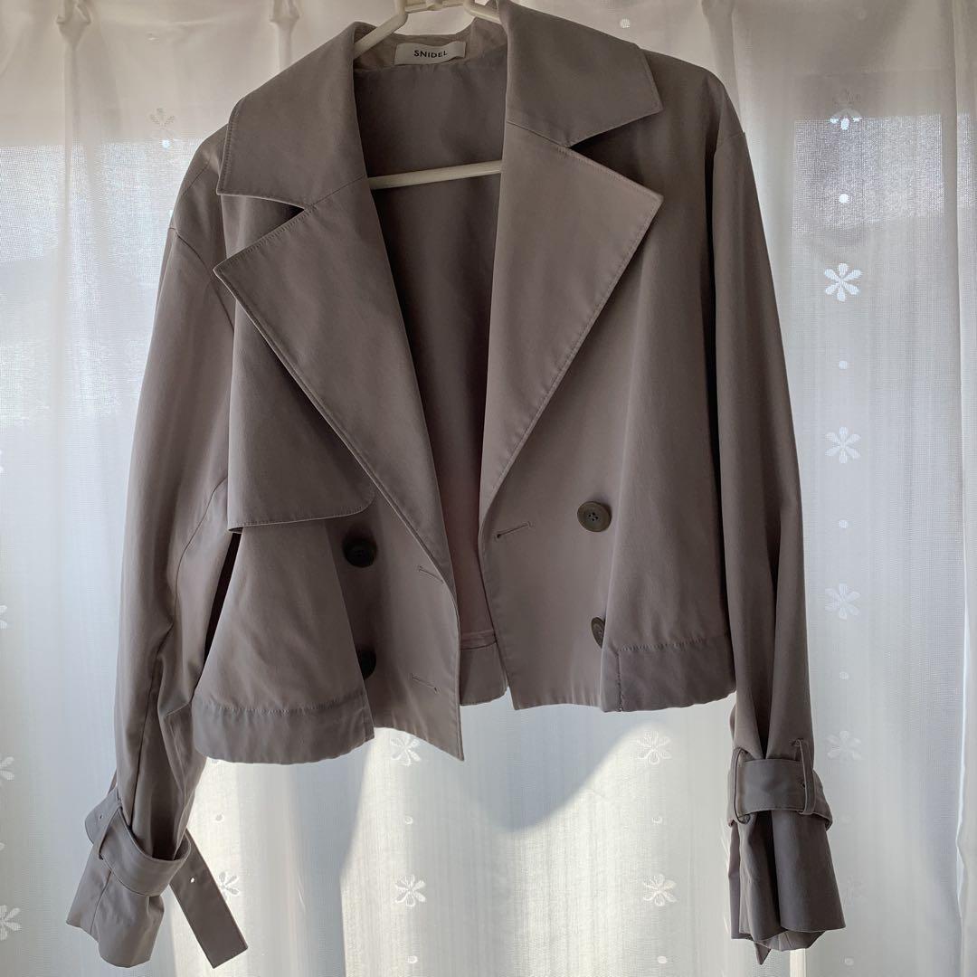 SNIDEL グレー ダブルブレストショートコート
