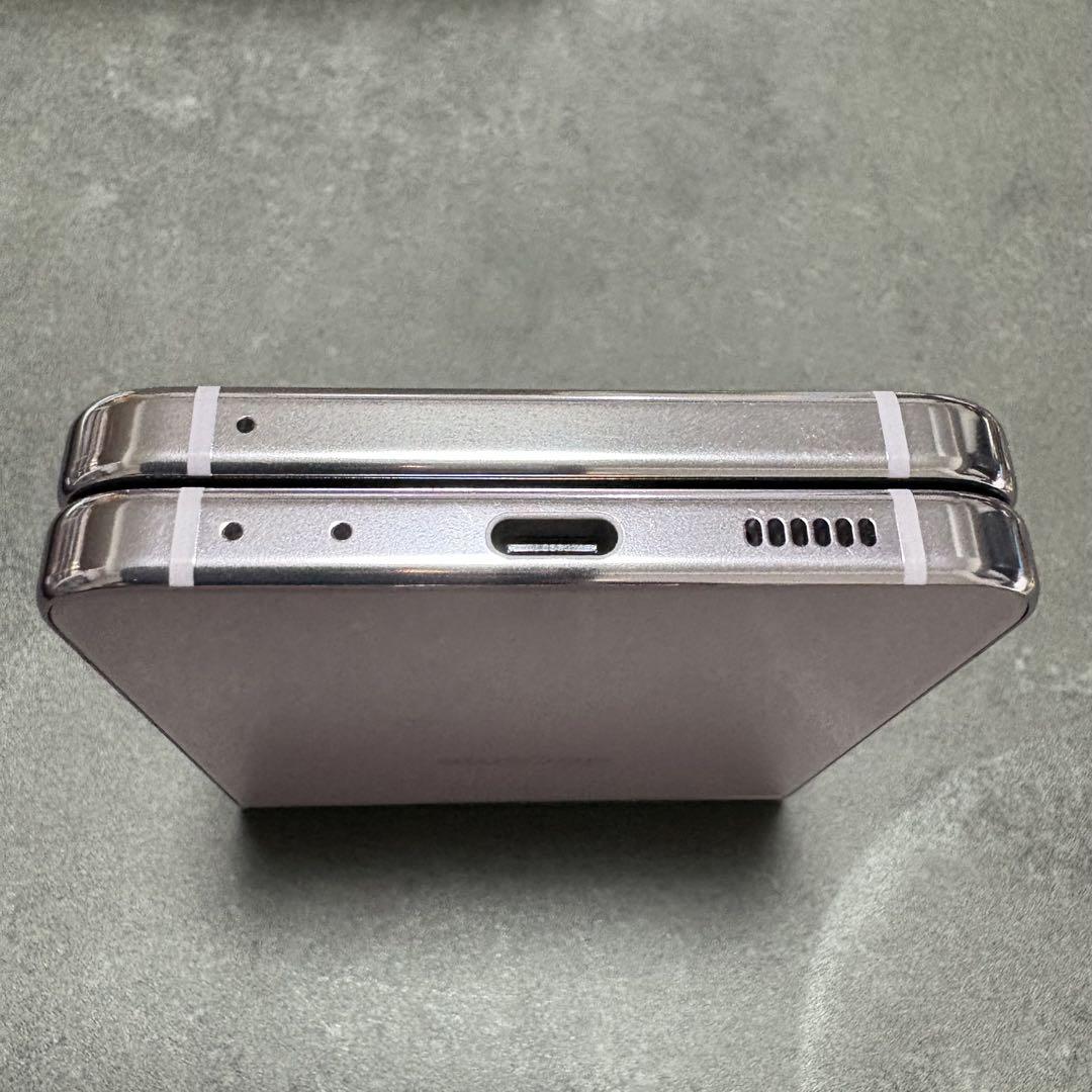 Galaxy Z Flip 5 256GB ラベンダー docomo版