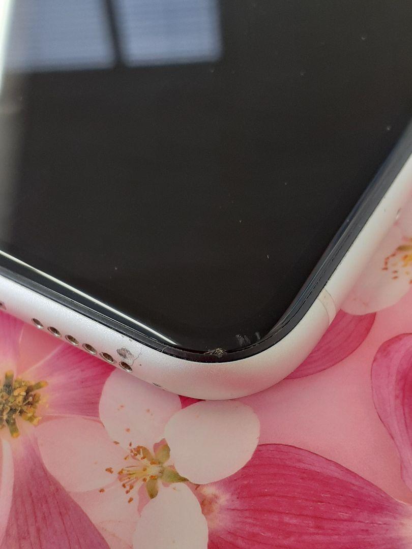 までは iPhone XR White 64 GB au SIMロック解除済 K1m2r-m14660597389 【送料無料/即納】 XR iPhone White SIMロック解除済 au GB 64 スマートフォン本体