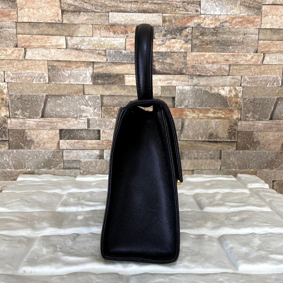 【美品】GIVENCHY　ハンドバッグ　ターンロック　4Gロゴ　ブラック