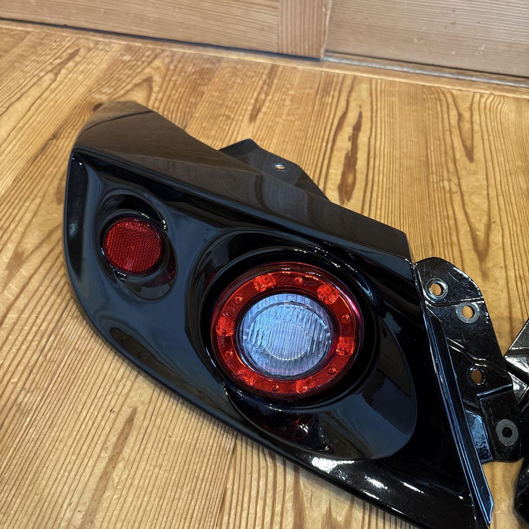 GR86 SARDテールランプ SARD サード リアコンビネーションランプ ピアノブラック GR86