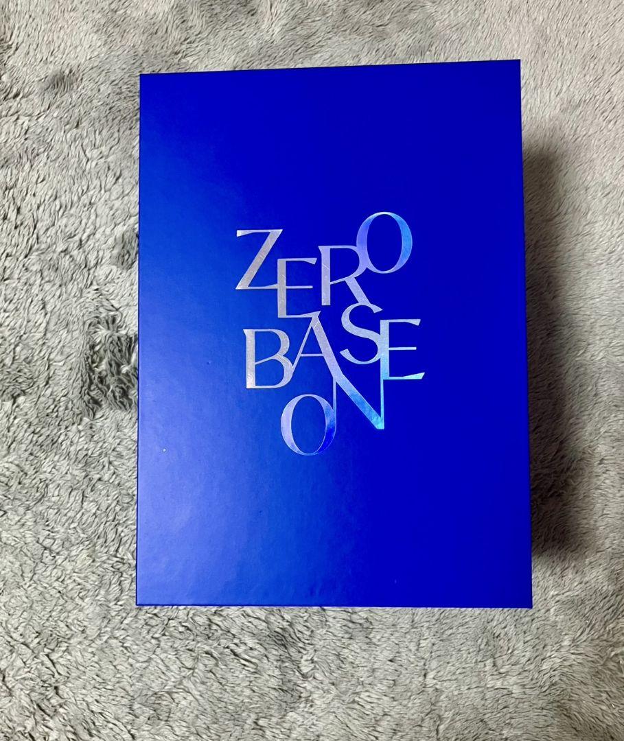 ZEROBASONE 本体とフォトカードセット