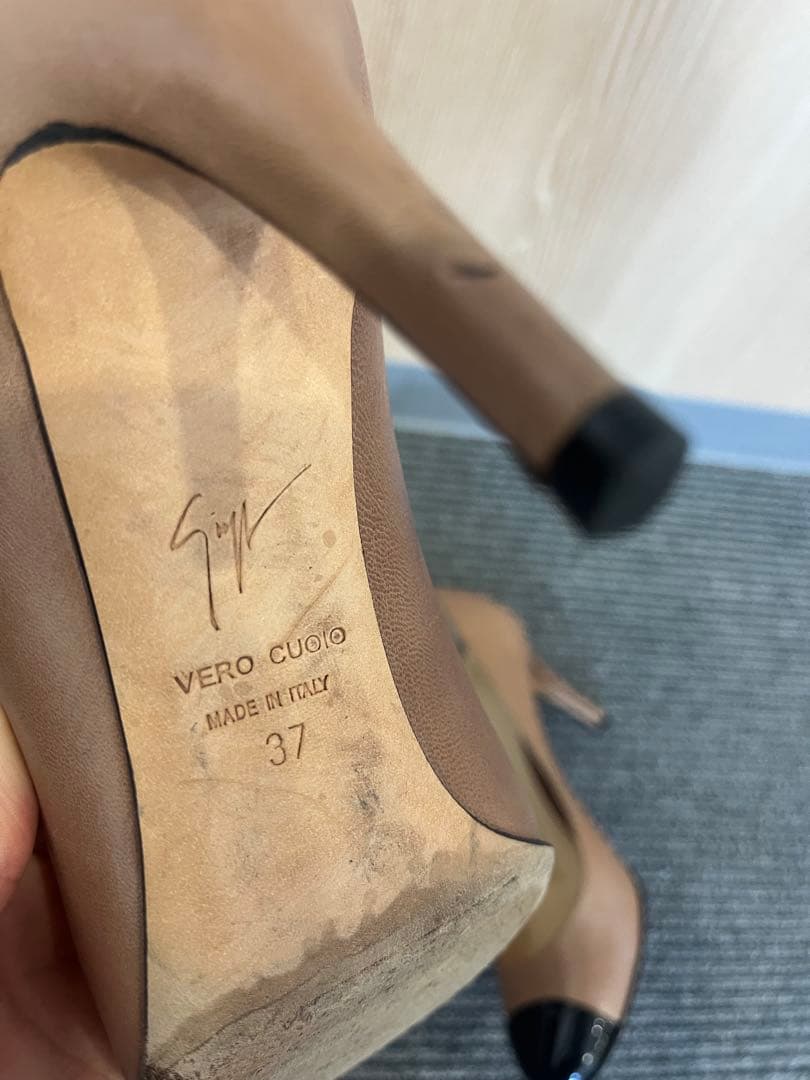 GIUSEPPE ZANOTTI パンプス24cm・Giuseppe Zanotti KIN-KAAI_COM