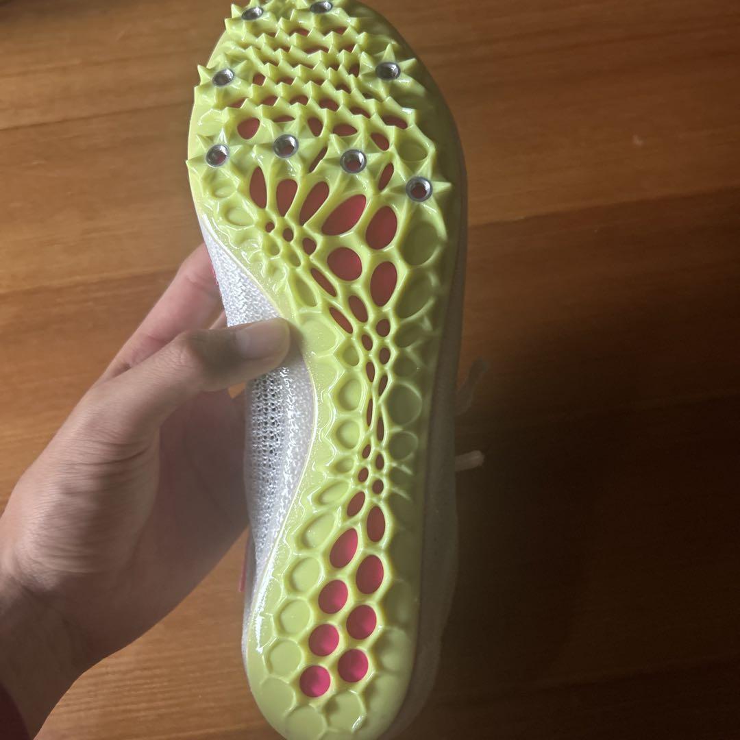 ✟