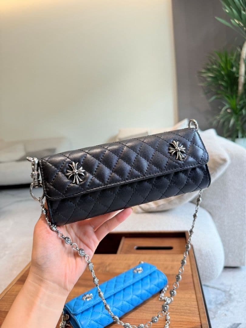 キルティング黒ショルダーバッグ