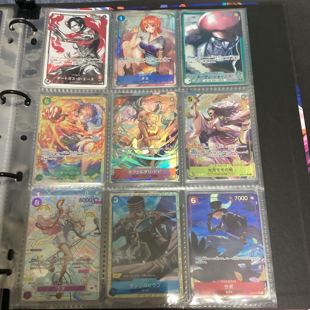ワンピースカード　引退品　パラレル以上まとめ売り　カードファイルつき ワンピースカード 引退品 パラレル以上まとめ売り カード